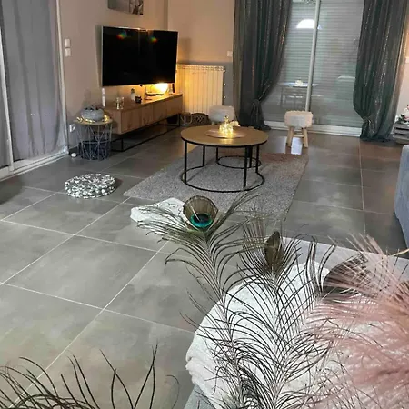 Holiday home Chaleureuse Maison Cavaillon